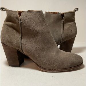 Frye Suede Ankle Boots Stacked Heel Taupe Western